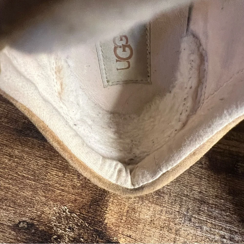 Ugg Brown Tan Suede Leather Sneakers tennis shoes lace up women's 9.5